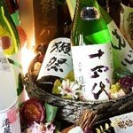Koshitsu Washoku Hotaru - 希少な銘酒に季節限定種など、常時約70種類の日本酒を取り揃えております。