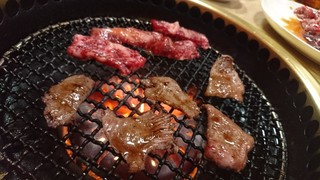 日の出焼肉 - 焼肉には白飯！