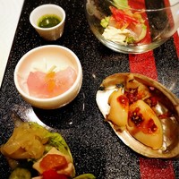 翆陽 エクシブ箱根離宮 - 蝦夷鮑の湯引きと前菜盛り合わせ