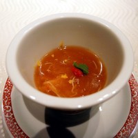 翆陽 エクシブ箱根離宮 - ずわい蟹肉と蕪の上湯スープ　蕪のロワイヤル仕立て