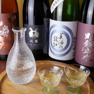 輕鬆享用使用當季食材和稀有品牌日本酒製成的法式料理料理◎