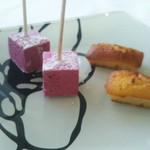 メゾン ドゥ アッシュ - フィナンシェとカシスのギモーブ