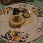 マーヴェラス パラディ - 瀬戸内の鯛とキノコのパイ包み焼き　ブールブランソース