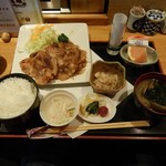 Shusou Kuukan Waraji - 月山豚生姜焼定食