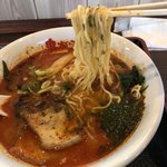 鬼がらし 本店 - 麺はツルツルでは無い