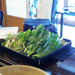 比良山荘 - セリの根、鶯菜、菊菜、セリ、葱等の根菜類。これが本当に素晴らしい！