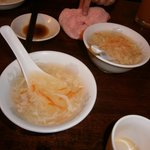 中華家庭料理 雲海 - チャーハンにセットのスープ（計二人前とサービスしてくれました）