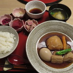 天ぷら やす田 - これだけでも十分なボリュームです