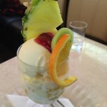 喫茶マンボ - フルーツヨーグルト