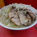 ラーメン二郎 - 小ブタ　\700