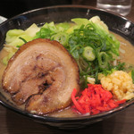 横浜家系らーめん 麺家さやか - 豪麺800円