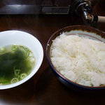 焼肉の和田 - スープとライスです。