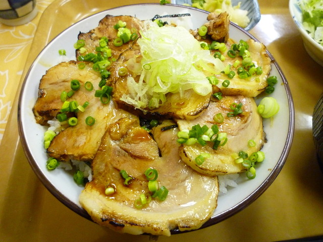 船橋市中央卸売市場のワンコインでいただけるお得な定食 トロトロ焼豚丼が超おすすめ By だいぶつ様 たらふく 船橋 定食 食堂 食べログ