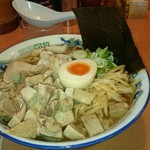 ケンチャンラーメン - 煮卵くんハーフ、海苔１枚増しのフライングバージョン