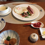 Ootani Sansou - 朝食（洋食）目玉焼き＆ソーセージ、コーンスープ