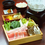 Kagoshima black pork & carefully selected pork shabu-shabu set