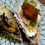 大衆酒場 まるちゃん - カキフライと焼きカキ、ペアで1セット