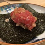 銀座 しのはら - 鮪とベッタラ漬けの手巻き