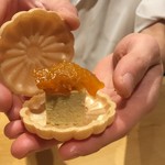 銀座 しのはら - フォアグラとあんぽ柿の最中