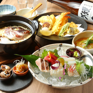 A rich variety of creative Japanese Japanese-style meal made with carefully selected soup stock