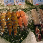 紅翻天生猛海鮮 - 新鮮な魚