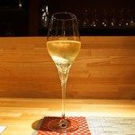 シャンパン&ワインと熟成鮨 Rikyu - グラスシャンパン（ローラン・ペリエ ブリュットL・P）