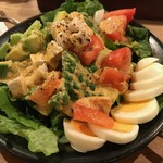 キリンシティ 新横浜店 - ロメインレタスのＣＯＢＢサラダ(880円)