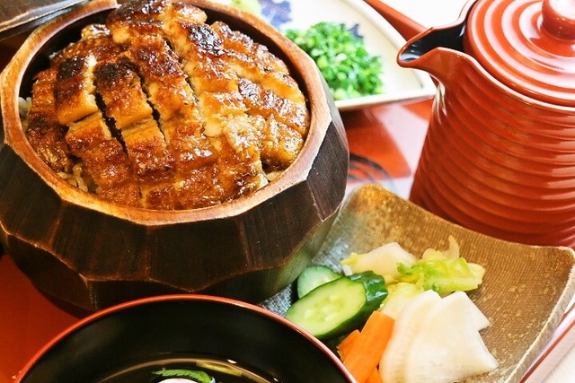 大きな器から取り分け】特大ひつまぶし（四名様用） 20,020円 : うなぎ