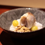 富小路 やま岸 - 甘鯛出汁で炊いたご飯と 淡路島紫雲丹、甘鯛、銀杏