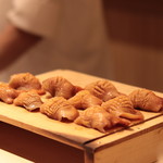 富小路 やま岸 - 赤貝握り