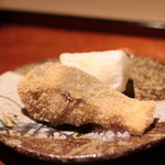 富小路 やま岸 - 福井産鯵のフライ
