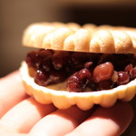 富小路 やま岸 - 最中