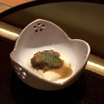 Mogami Tei - 大和芋と海鼠のこのわた掛け　木の芽