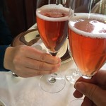 マダム・トキ - シードルで乾杯