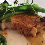 マダム・トキ - 小海老を詰めた新潟県越ノ鶏のバロディーヌ　断面