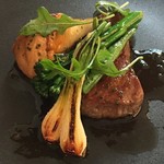 マダム・トキ - 家内のメインディッシュ 和牛｛Ａ４｝のシンタマのステーキ 茸と季節のお野菜添え