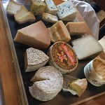 マダム・トキ - チーズワゴンは、全15種類から選り取り見取り