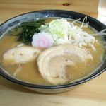 ラーメン ノア - とんこつ魚介しょうゆ 630円