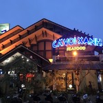 Nhà Hàng Cá Voi Xanh (Blue Whale) - 