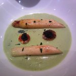 ユニッソン デ クール - ミディの白アスパラ コンソメジュレとクレソン キャビア･オシェトラ