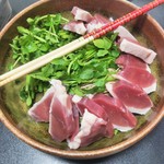 吟の蔵を市 - 鴨肉とセリ(根っ子を鍋に入れた後)