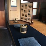 Kameya Iori - 店内