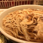 味奈登庵 - #食べログ的に撮るとこうなる。
      大盛りはさすがのボリューム♡  
      肉もねぎもしっかり入っており、好印象。