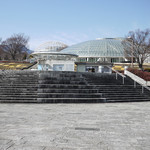 山梨県笛吹川フルーツ公園くだもの館・トロピカル温室 - 野くるがスイーツに向けてダッシュした階段～☆