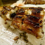 つるべ寿司 - 焼き立て、ふっくらの絶品！鰻のお鮨