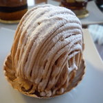 スイーツガーデン ユウジアジキ - モンブラン（420円）★栗の風味の豊かさに圧倒されます。（2011/5）