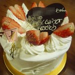 スイーツガーデン ユウジアジキ - フレーズ4号（2500円）♪軽やかなクリームは、スポンジのきめ濃やかさ、ふんわり感と絶妙のマッチング！（2011/5）