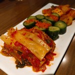 焼肉 ジャンボ - キムチ盛合せ