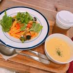 イート・モア・グリーンズ - ズワイガニのトマトクリームのタリアテッレ