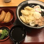 杵屋 - 地域限定メニュー
冷しごぼう天うどん定食＝７９０円